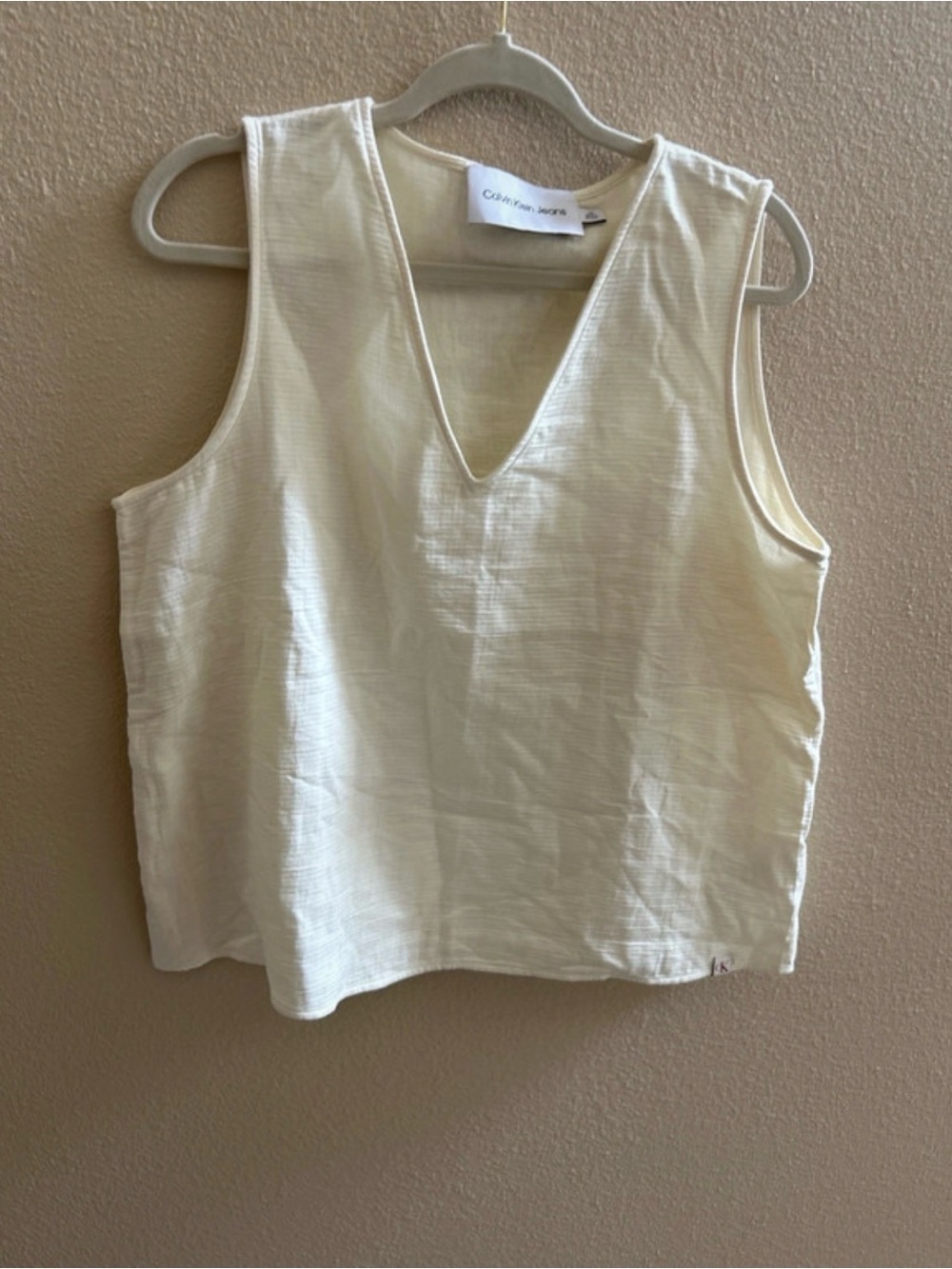 Calvin Klein Jeans Cream V-Neck Sleeveless Tank